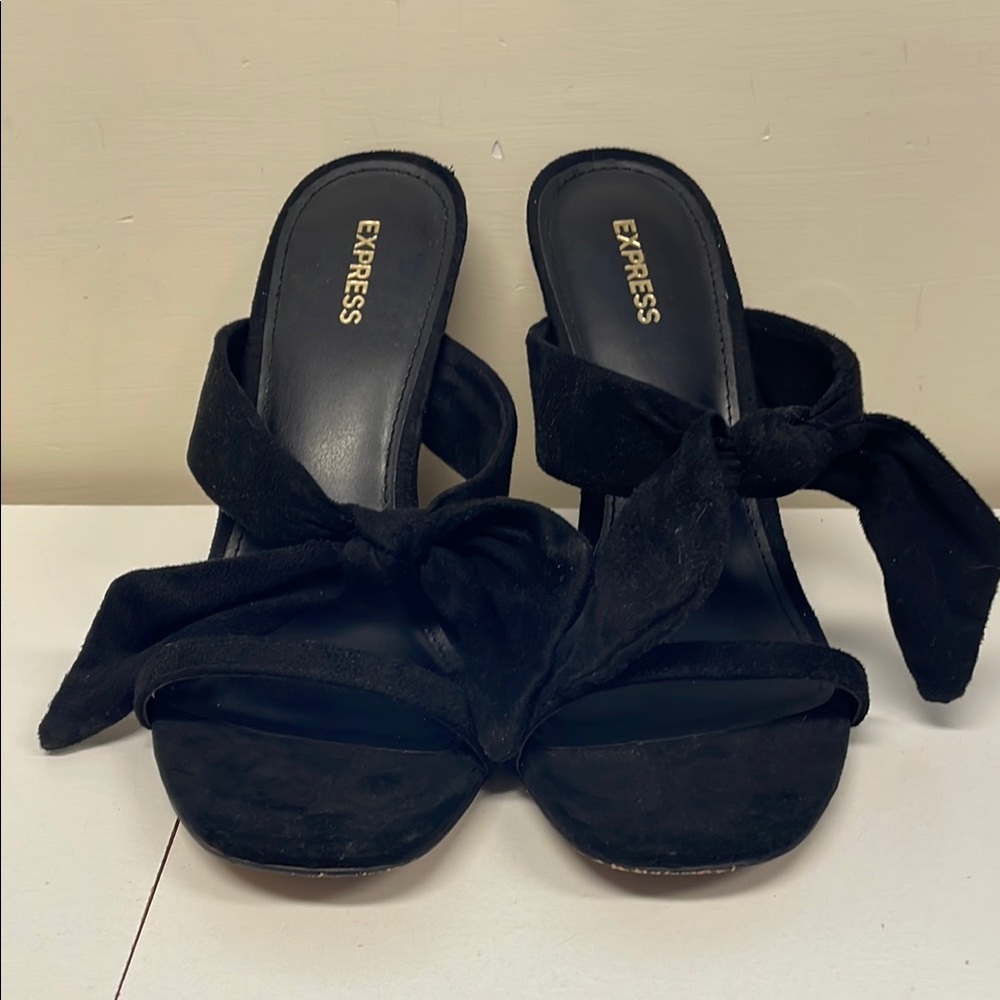Express Women's Black Suede slip toe heels